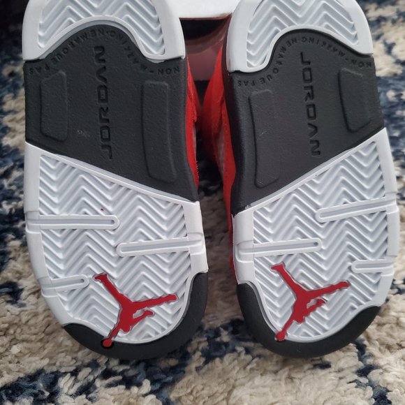 Toddler Jordan Gym Shoe - Picture 4 of 6